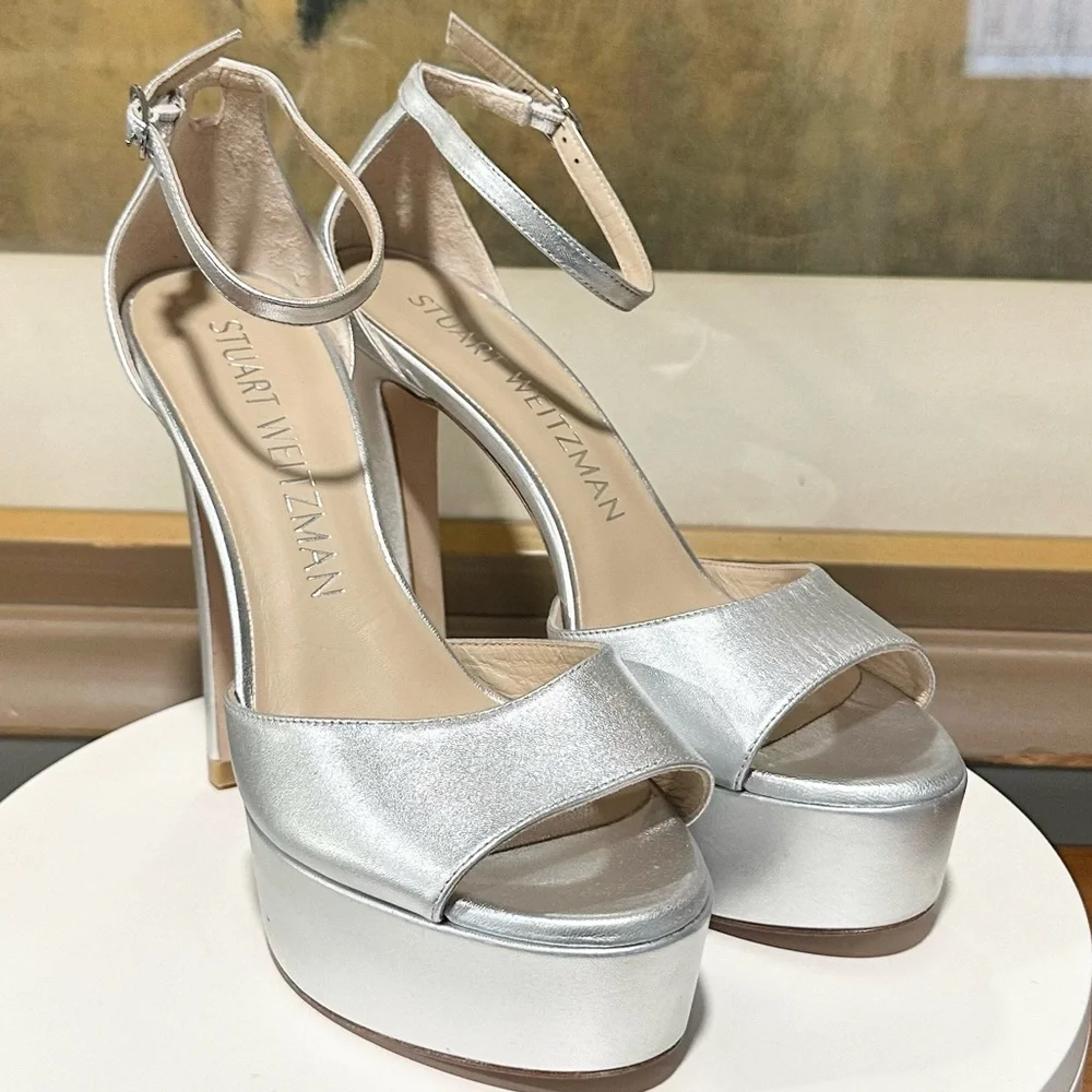 🌹STUART WEITZMAN🌹 Disco Platform Sandal In Silver Size: 9